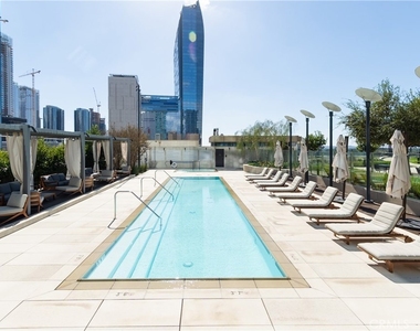 889 Francisco Street - Photo Thumbnail 29