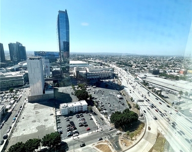 889 Francisco Street - Photo Thumbnail 8