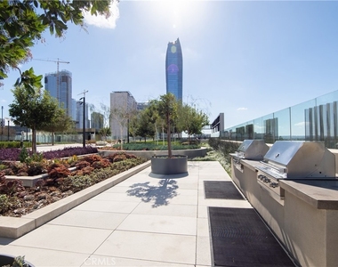 889 Francisco Street - Photo Thumbnail 26