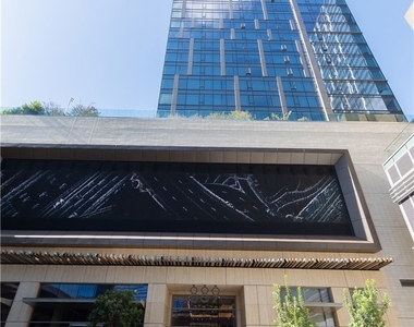 889 Francisco Street - Photo Thumbnail 40