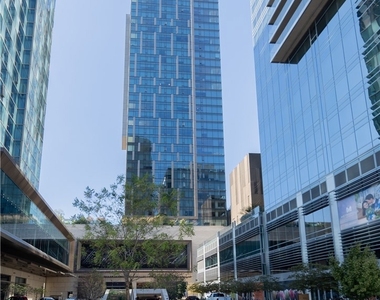 889 Francisco Street - Photo Thumbnail 42