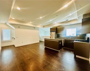 728 N Atlantic Boulevard - Photo Thumbnail 8