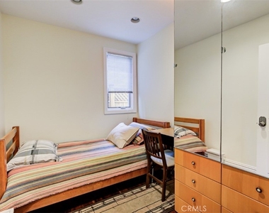 2504 23rd Street - Photo Thumbnail 8