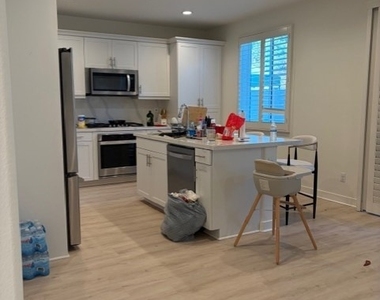 23201 W Canterbury - Photo Thumbnail 2