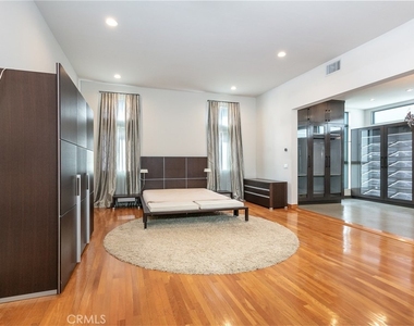 3965 Alta Mesa - Photo Thumbnail 9
