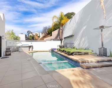 3965 Alta Mesa - Photo Thumbnail 12