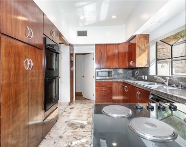 3965 Alta Mesa - Photo Thumbnail 7