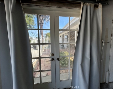 24010 Hatteras - Photo Thumbnail 26