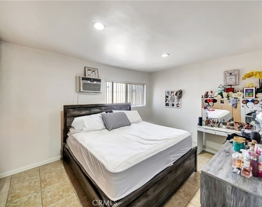 6735 Elmer - Photo Thumbnail 6