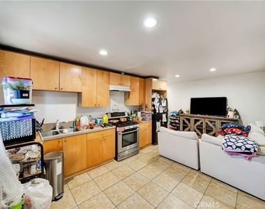 6735 Elmer - Photo Thumbnail 1