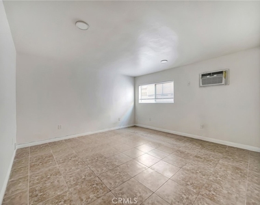 6735 Elmer - Photo Thumbnail 19