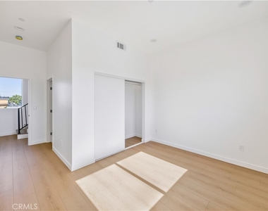 10905 Dalerose - Photo Thumbnail 8