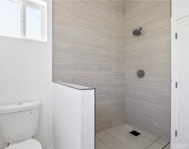 10905 Dalerose - Photo Thumbnail 14