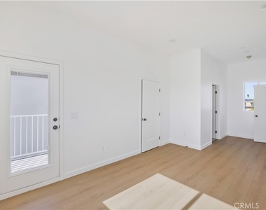 10905 Dalerose - Photo Thumbnail 12