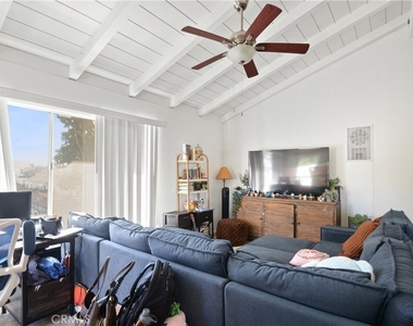410 S Orange Avenue S - Photo Thumbnail 4