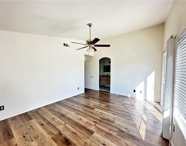 22841 Brompton - Photo Thumbnail 16