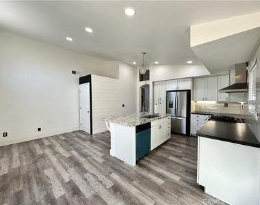 22841 Brompton - Photo Thumbnail 10