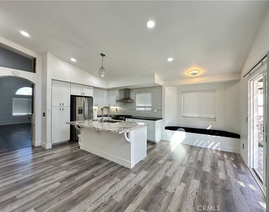 22841 Brompton - Photo Thumbnail 9