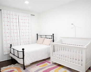 4689 Brookmore Court - Photo Thumbnail 9
