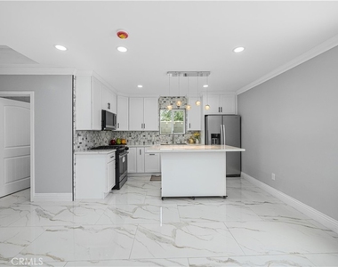 12943 Bess Avenue - Photo Thumbnail 19