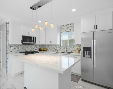 12943 Bess Avenue - Photo Thumbnail 9