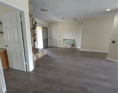 1508 Magnolia - Photo Thumbnail 49