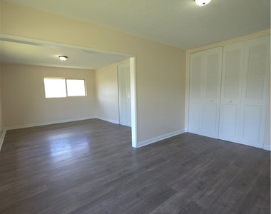 1508 Magnolia - Photo Thumbnail 32