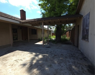 1508 Magnolia - Photo Thumbnail 12