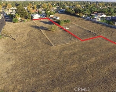 1508 Magnolia - Photo Thumbnail 3