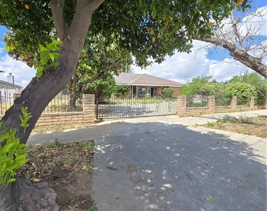 1508 Magnolia - Photo Thumbnail 9