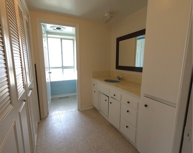 1508 Magnolia - Photo Thumbnail 37