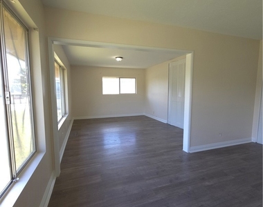 1508 Magnolia - Photo Thumbnail 31