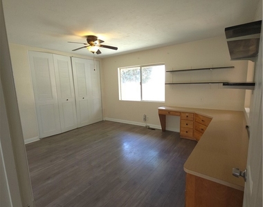 1508 Magnolia - Photo Thumbnail 28