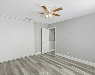 11841 Gage - Photo Thumbnail 9