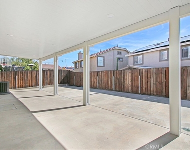 11841 Gage - Photo Thumbnail 18