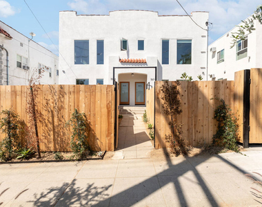 3615 Bellevue Avenue - Photo Thumbnail 9