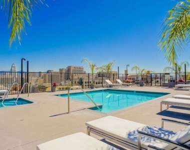 312 W 5th Street - Photo Thumbnail 23
