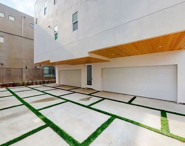 525 N Normandie Avenue - Photo Thumbnail 13