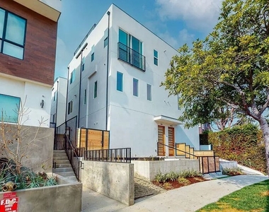 525 N Normandie Avenue - Photo Thumbnail 12