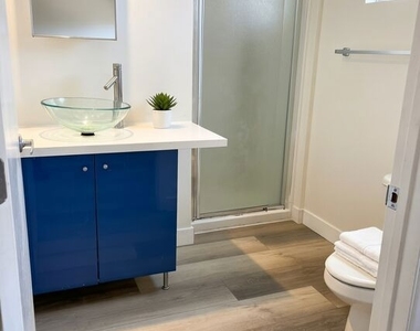 1188 W 36th Place - Photo Thumbnail 5