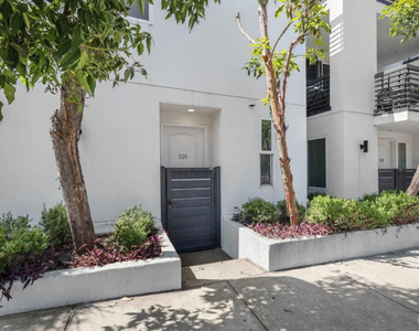 1283 Havenhurst Drive - Photo Thumbnail 12