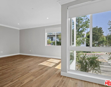 1283 Havenhurst Drive - Photo Thumbnail 15