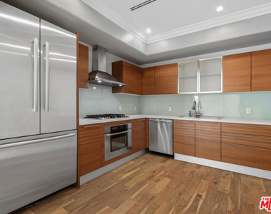 1283 Havenhurst Drive - Photo Thumbnail 4