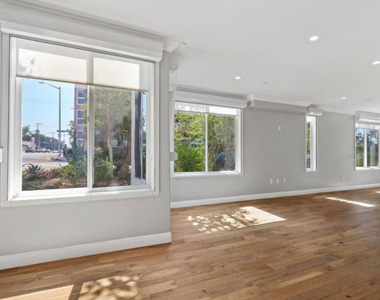 1283 Havenhurst Drive - Photo Thumbnail 6