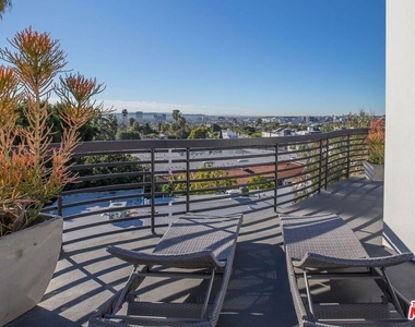 1283 Havenhurst Drive - Photo Thumbnail 31