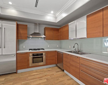 1283 Havenhurst Drive - Photo Thumbnail 3