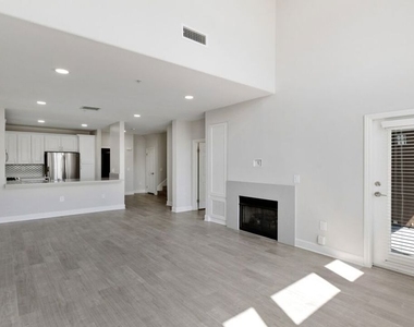 6280 W 3rd Street - Photo Thumbnail 2