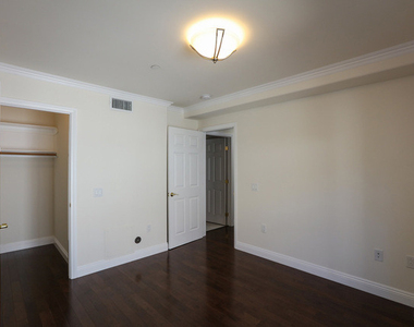 1171 Franklin Street - Photo Thumbnail 24