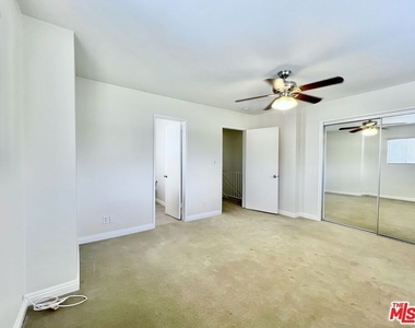 1552 Berkeley Street - Photo Thumbnail 17