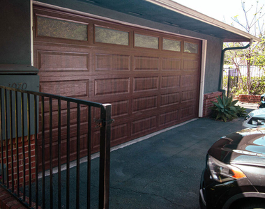 1070 Norumbega Drive - Photo Thumbnail 30